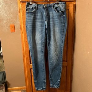 Judy Blue Skinny Non-distressed, mid-rise jeans sz 15.